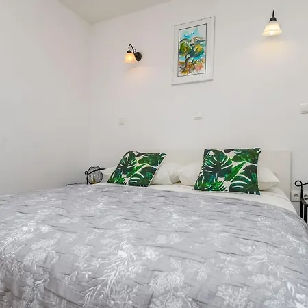 Sanja Apartamento Trogir